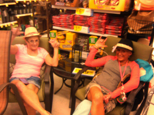 Grocery Store «Kroger», reviews and photos, 200 New Albany Plz, New Albany, IN 47150, USA