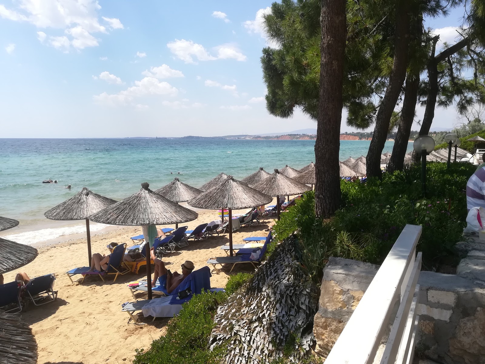 Portes beach photo #8