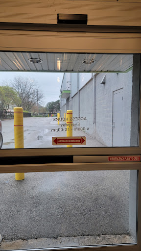 Storage Facility «Extra Space Storage», reviews and photos, 1750 W Central Rd, Mt Prospect, IL 60056, USA