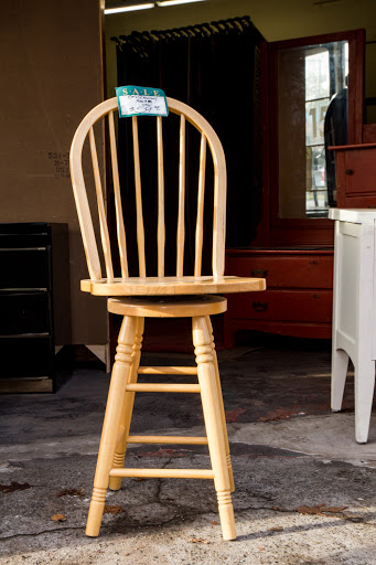 Used Furniture Store «Dixon Used Furniture», reviews and photos, 1915 Rainier Ave S, Seattle, WA 98144, USA