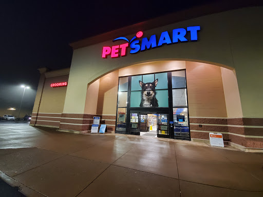 Pet Supply Store «PetSmart», reviews and photos, 6100 Arlington Blvd, Falls Church, VA 22044, USA