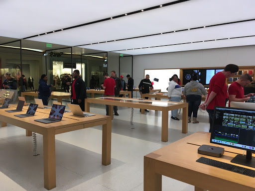 Computer Store «Apple Annapolis», reviews and photos, 1735 Annapolis Mall Rd, Annapolis, MD 21401, USA