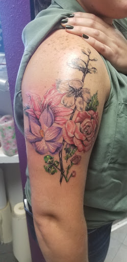 Tattoo Shop «Dermawerx Tattoo», reviews and photos, 9853 Silverdale Way NW STE 107, Silverdale, WA 98383, USA