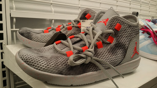 Clothing Store «Ross Dress for Less», reviews and photos, 3300 S Glenstone Ave, Springfield, MO 65804, USA