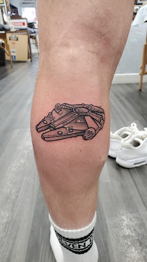 Tattoo Shop «Funhouse Tattoo», reviews and photos, 1453 Garnet Ave, San Diego, CA 92109, USA