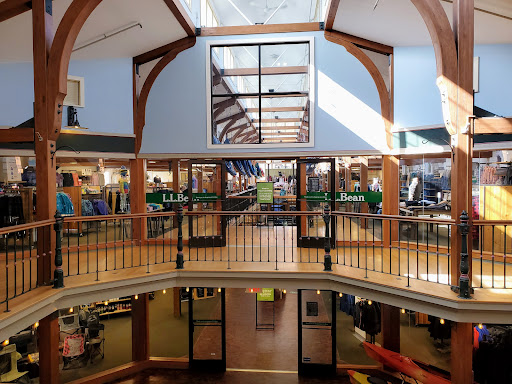  «L.L. Bean», reviews and photos, 8 Glen Rd, West Lebanon, NH 03784, USA
