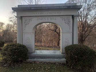 Historic Woodlawn Cemetery
