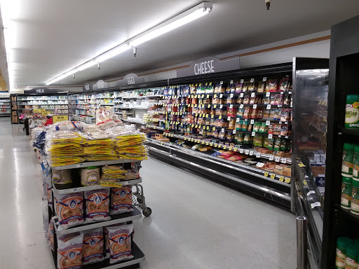 Grocery Store «Country Mart», reviews and photos, 1000 Hall St, Coffeyville, KS 67337, USA