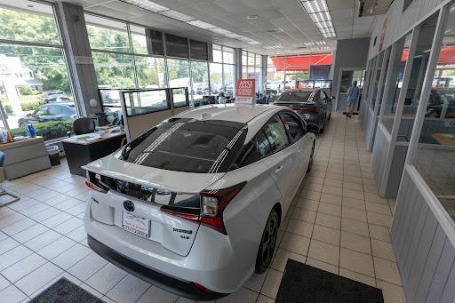 Toyota Dealer «Toyota of Greenwich», reviews and photos, 75 E Putnam Ave, Cos Cob, CT 06807, USA