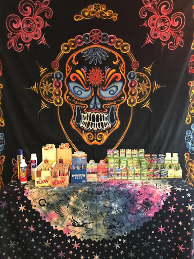 Tobacco Shop «Orange», reviews and photos, 321 Douglas Ave, Holland, MI 49424, USA