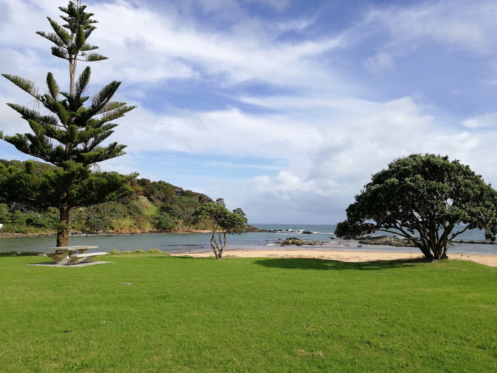 Foto av Cable Bay Beach med hög nivå av renlighet