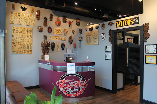 Tattoo Shop «Twisted Tattoo & Body Piercing», reviews and photos, 4168 N Elston Ave, Chicago, IL 60618, USA