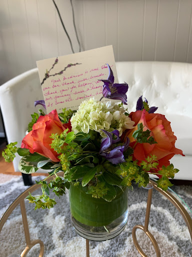 Twigs, 38 E Center Ave, Lake Bluff, IL 60044, USA, 