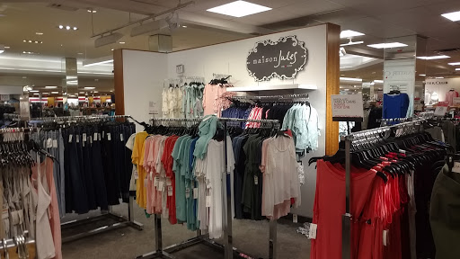 Department Store «Macys», reviews and photos