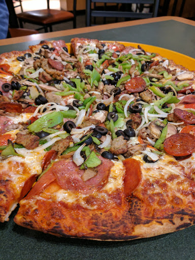 Pizza Restaurant «Round Table Pizza», reviews and photos, 1175 Baker St, Costa Mesa, CA 92626, USA