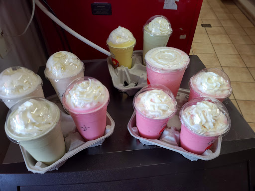 Donut Shop «Pop Donuts», reviews and photos, 297 Andover St, Lawrence, MA 01843, USA