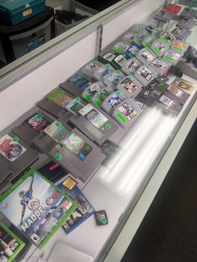 Pawn Shop «VIP Pawn Shop & Guns Orem», reviews and photos, 1015 State St, Orem, UT 84097, USA