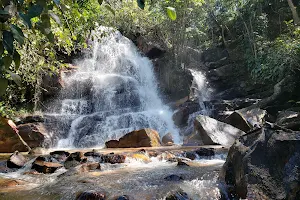 Cachoeira das Três Quedas image