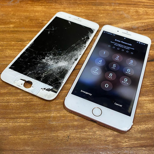 Cell Phone Store «iphone solutions», reviews and photos, 117 S Broadway, Lawrence, MA 01841, USA