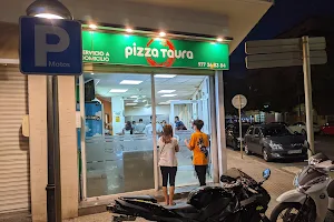 Pizza TAURA Cambrils image