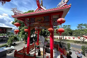 Chinese temple image