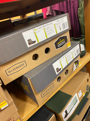 Animal Feed Store «Wilco Farm Store», reviews and photos, 197 S Hazel Dell Way, Canby, OR 97013, USA