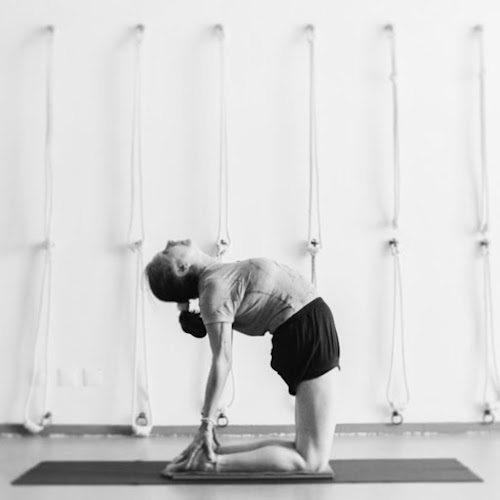 Iyengar Yoga @ Leonor - Porto