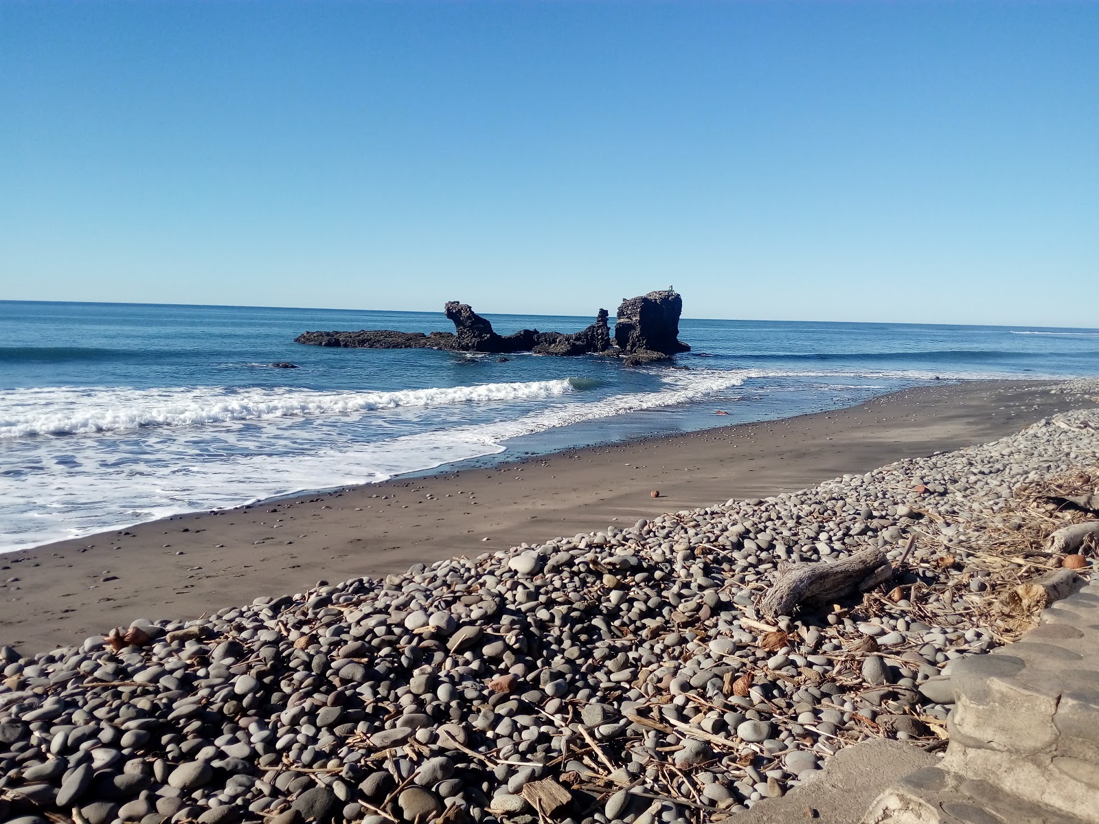 Φωτογραφία του Playa El Tunco παροχές περιοχής