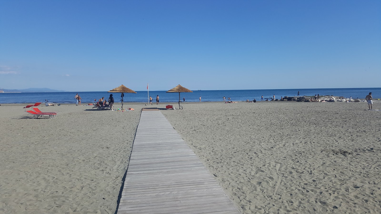Fotografie cu Spiaggia di Fiumaretta zonă de stațiune de pe plajă