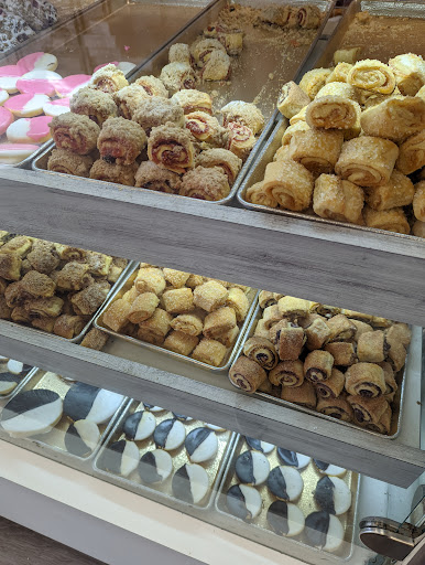 Bakery «Zadies Kosher Bake Shop», reviews and photos, 19-09 Fair Lawn Ave, Fair Lawn, NJ 07410, USA