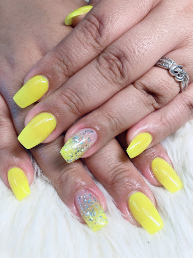 Nail Salon «Top Coat Nail Salon & Spa», reviews and photos, 1631 E Monte Vista Ave #105, Vacaville, CA 95688, USA