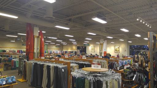 Clothing Store «L.L. Bean Outlet», reviews and photos, 560 Boston Post Rd, Orange, CT 06477, USA