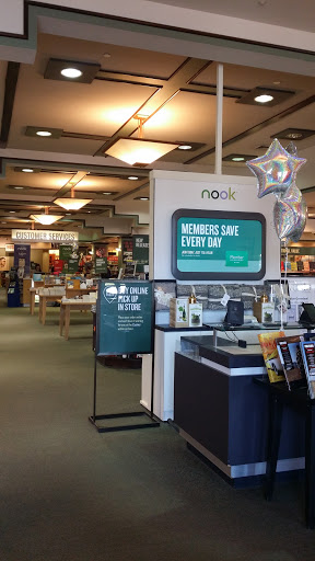 Book Store «Barnes & Noble», reviews and photos, 102 Park Ave #1, Willow Grove, PA 19090, USA