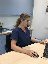 Photo n°5 de Céline Mérillon - Assistante dentaire indépendante à Tours ()