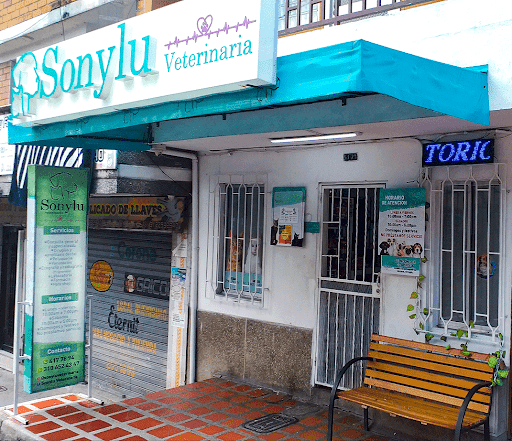 Sonylu Veterinaria 🦮🐱en Guayabal, Consultas veterinaria, Cirugía veterinaria, Farmacia veterinaria, Profilaxis para perros y gato, Laboratorio Clínico, Peluquería para perros y gatos, Tienda de mascota , Ecografía y radiografía.