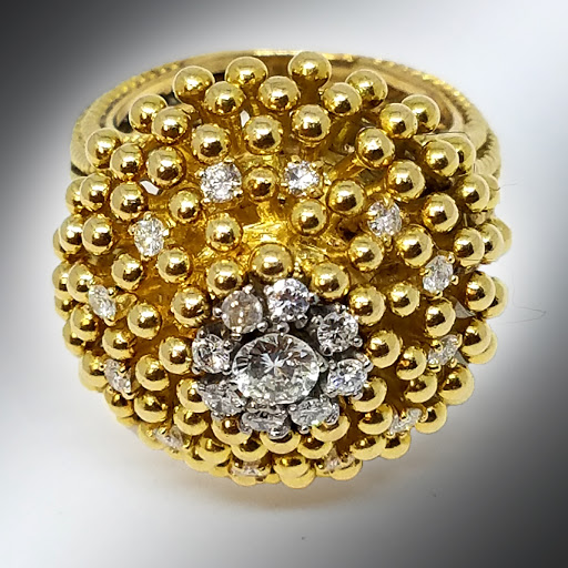 Jewelry Store «Saatchi Jewelry», reviews and photos, 4545 Austin Blvd, Island Park, NY 11558, USA