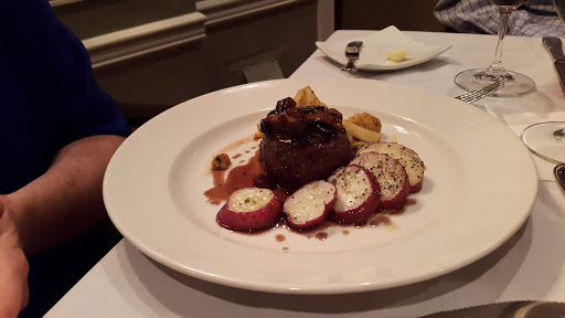 Fine Dining Restaurant «University And Whist Club», reviews and photos, 805 N Broom St, Wilmington, DE 19806, USA