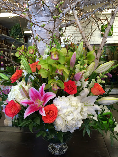 Florist «The Flower Shop of Tryforos and Pernice», reviews and photos, 73 Pondfield Rd, Bronxville, NY 10708, USA