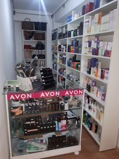 Magazin AVON Tecuci-Livrări la Piața centrală de haine, Strada Gloriei 16i, Tecuci 805300