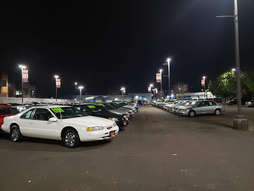 Car Dealer «Bickmore Auto Sales», reviews and photos, 2020 E Powell Blvd, Gresham, OR 97080, USA