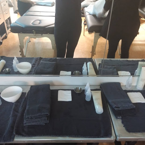 Beauty School «Aveda Institute Denver», reviews and photos, 700 16th St, Denver, CO 80202, USA