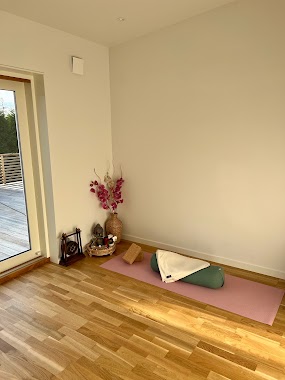 Incare Of You. Hud & Yoga