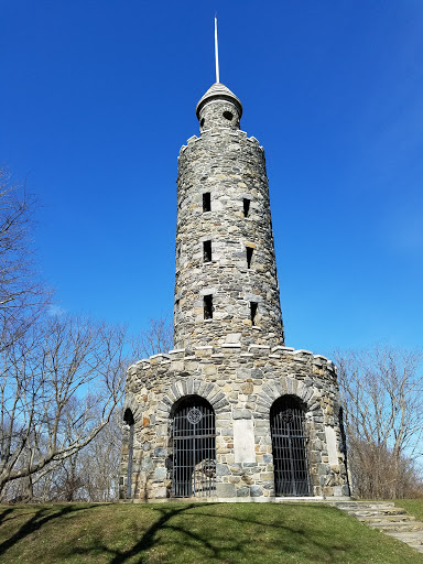Shopping Mall «Aquidneck Shopping Centre», reviews and photos, 77 E Main Rd, Middletown, RI 02842, USA
