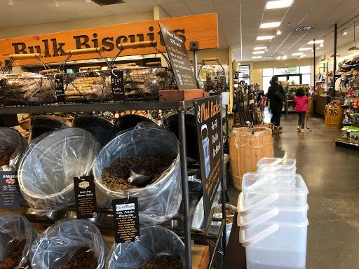 Pet Supply Store «Mud Bay», reviews and photos, 2750 77th Ave SE, Mercer Island, WA 98040, USA