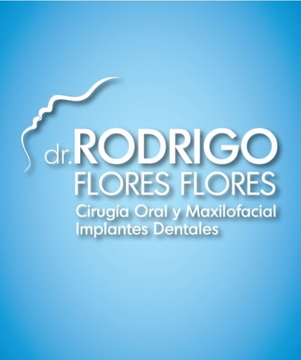 Dr. Rodrigo Flores Flores, Cirujano maxilofacial