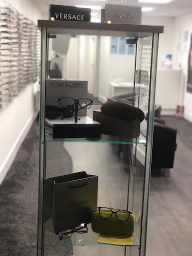 Comments and reviews of Portland Opticians - Contact Lens & Diabetic Screening Centre