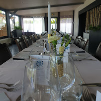 Atmosphère du Restaurant Les Terrasses du Lac - Mariage Séminaire Repas Famille à Secondigny - n°3