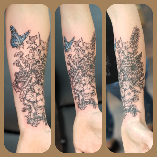Explore skiing tattoo ideas, creative tattoo ideas in Molalla, available at Back40Tattoo