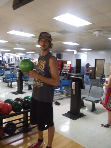 Bowling Alley «Classic Bowling Center», reviews and photos, 75 Huffaker Rd NW, Rome, GA 30165, USA