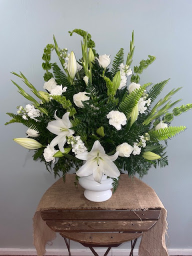 Florist «Flowers N More», reviews and photos, 740 SE Madison St, Albany, OR 97321, USA